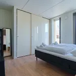 Modern With Balcony Near Tivoli & Metro Apartman *