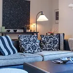 Apartman Modern With Balcony Near Tivoli & Metro *