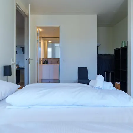 Apartmán Modern With Balcony Near Tivoli & Metro *