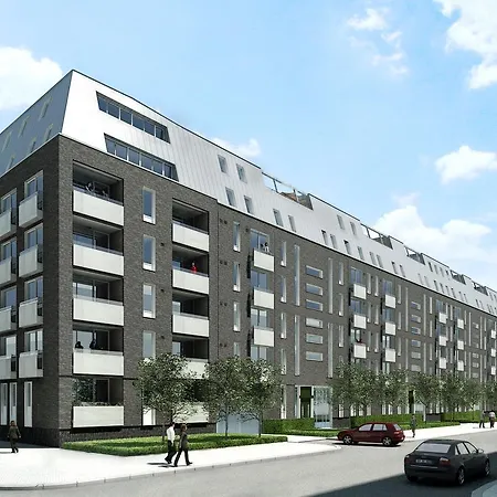 Daire Modern With Balcony Near Tivoli & Metro