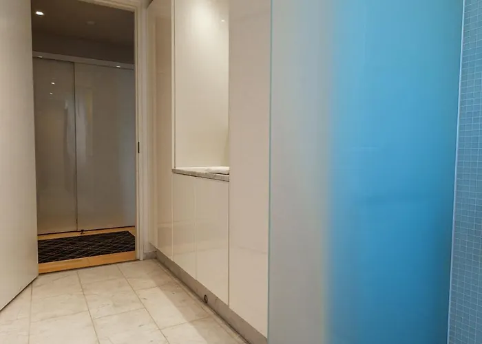 Modern With Balcony Near Tivoli & Metro Copenhagen